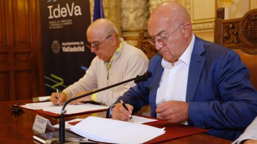 El Alcalde de Valladolid, Jesús Julio Carnero, y Jesús Vara, Secretario General de UGT Valladolid