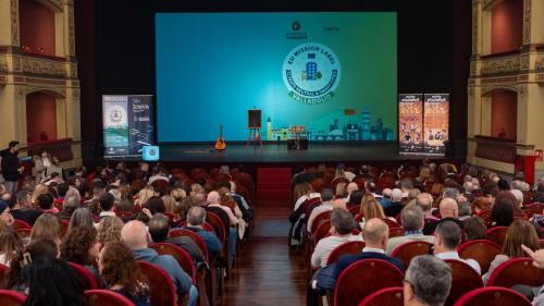 Gala benéfica de magia y humor. Teatro Calderón
