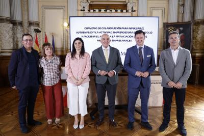 Presentación de la línea de microcréditos para emprendedores  